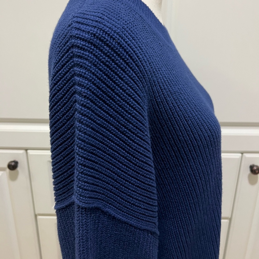 NWT Banana Republic Deep Blue Crew Neck 100% Organic cotton oversized sweater - Picture 7 of 10